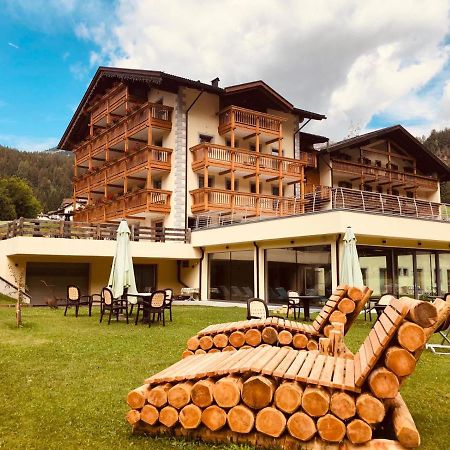 Wellness Hotel Dolomia Soraga Ngoại thất bức ảnh