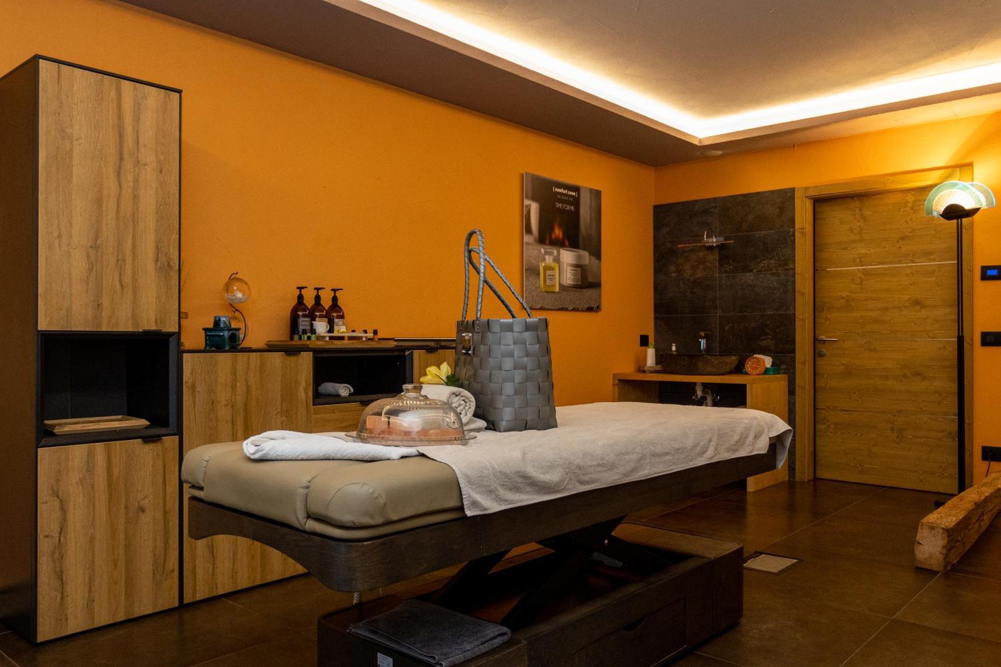 Wellness Hotel Dolomia Soraga Ngoại thất bức ảnh