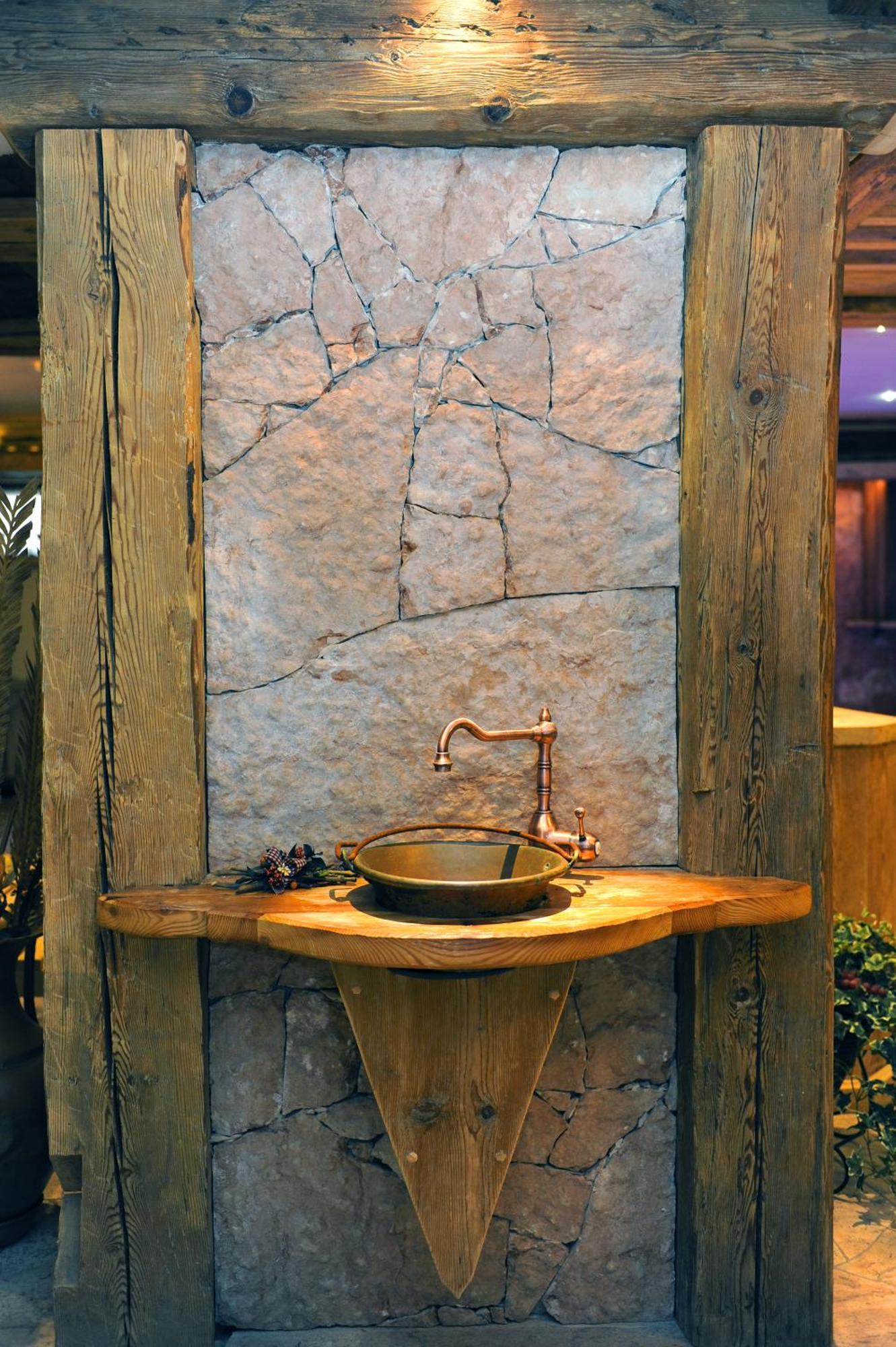 Wellness Hotel Dolomia Soraga Ngoại thất bức ảnh