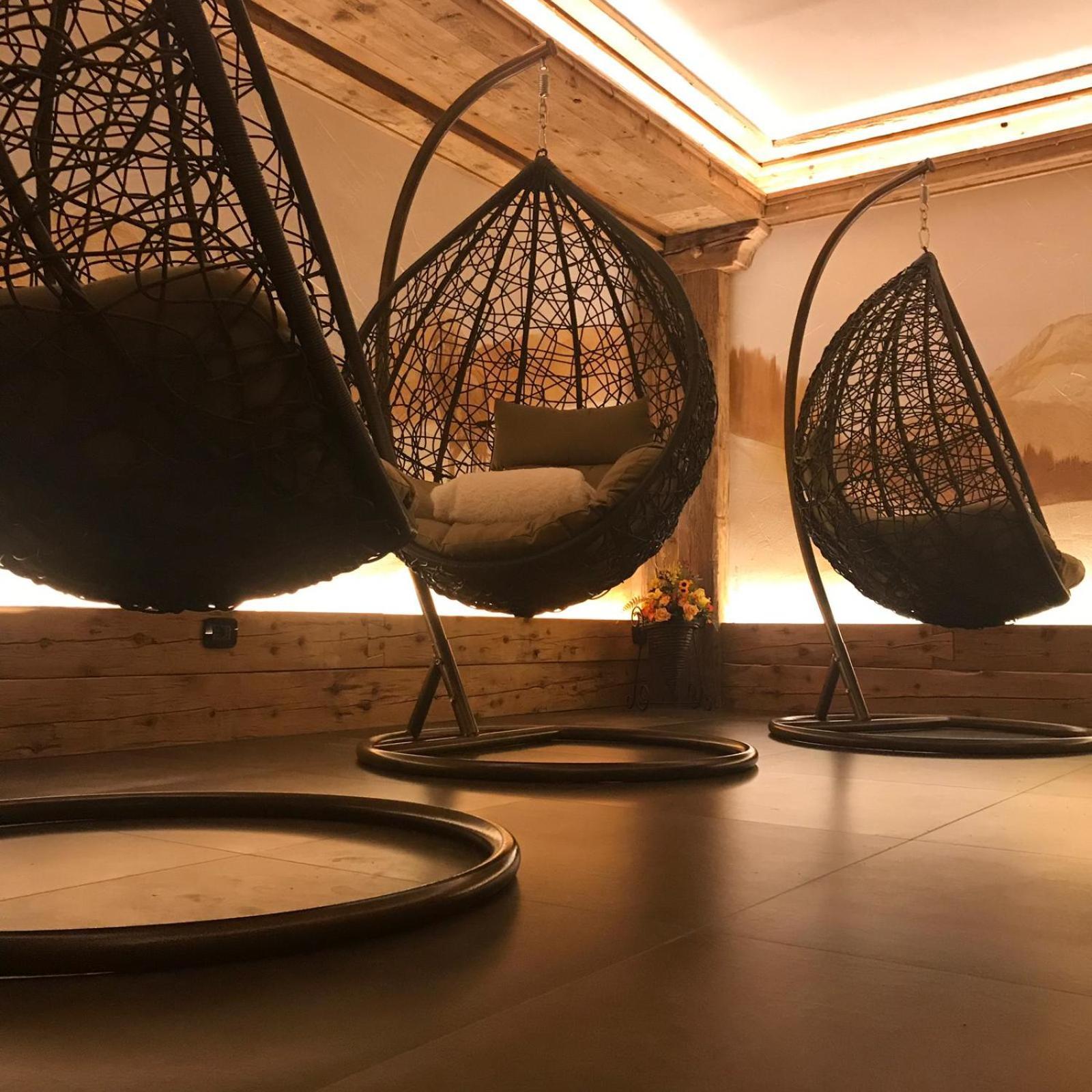 Wellness Hotel Dolomia Soraga Ngoại thất bức ảnh