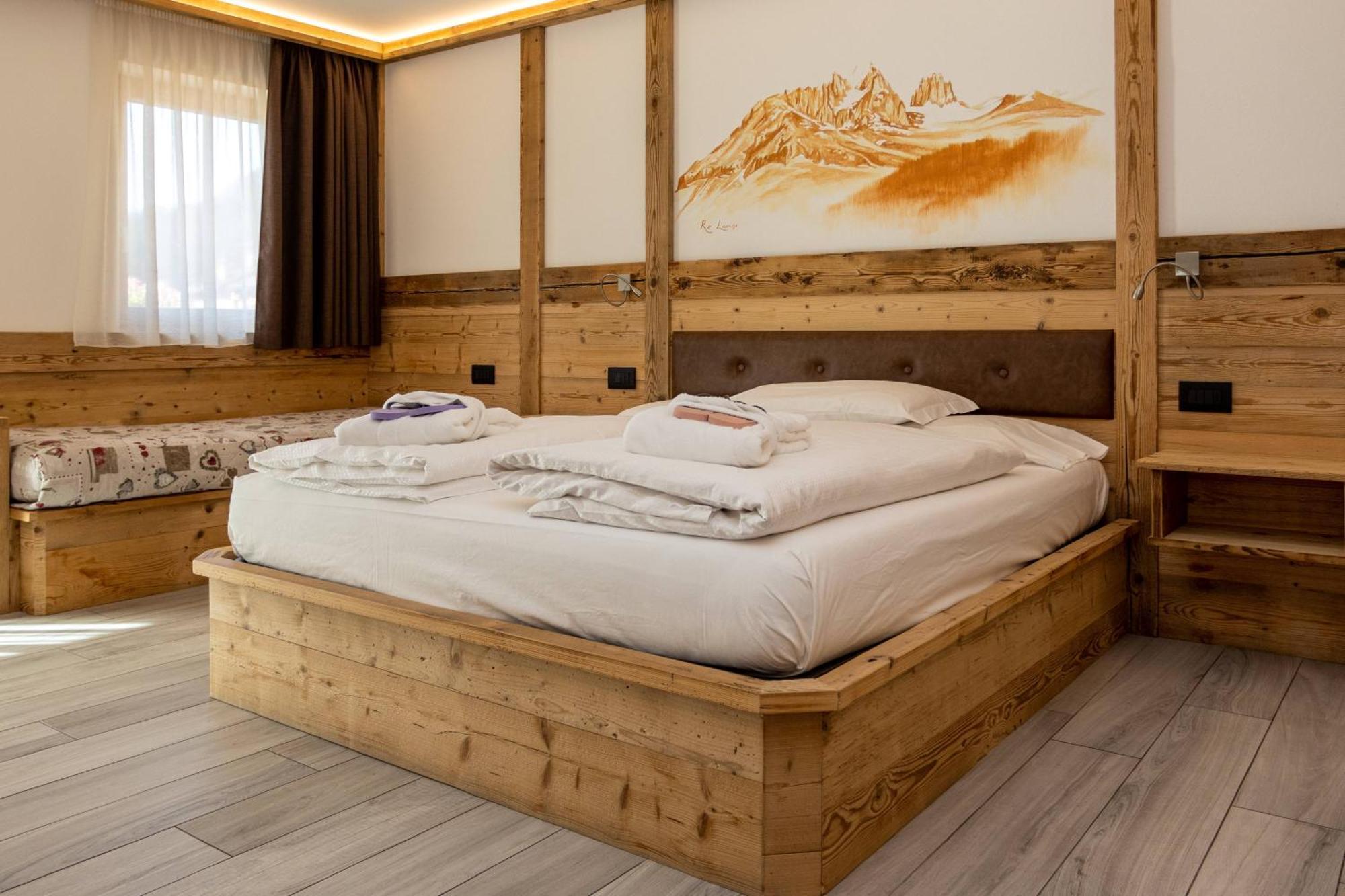 Wellness Hotel Dolomia Soraga Ngoại thất bức ảnh