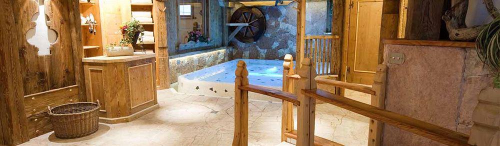 Wellness Hotel Dolomia Soraga Ngoại thất bức ảnh