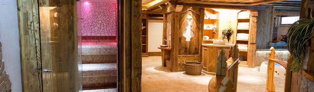 Wellness Hotel Dolomia Soraga Ngoại thất bức ảnh