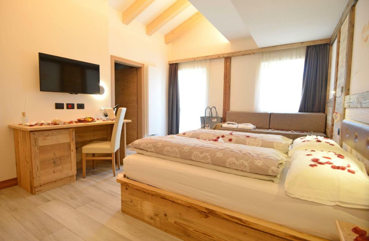 Wellness Hotel Dolomia Soraga Ngoại thất bức ảnh