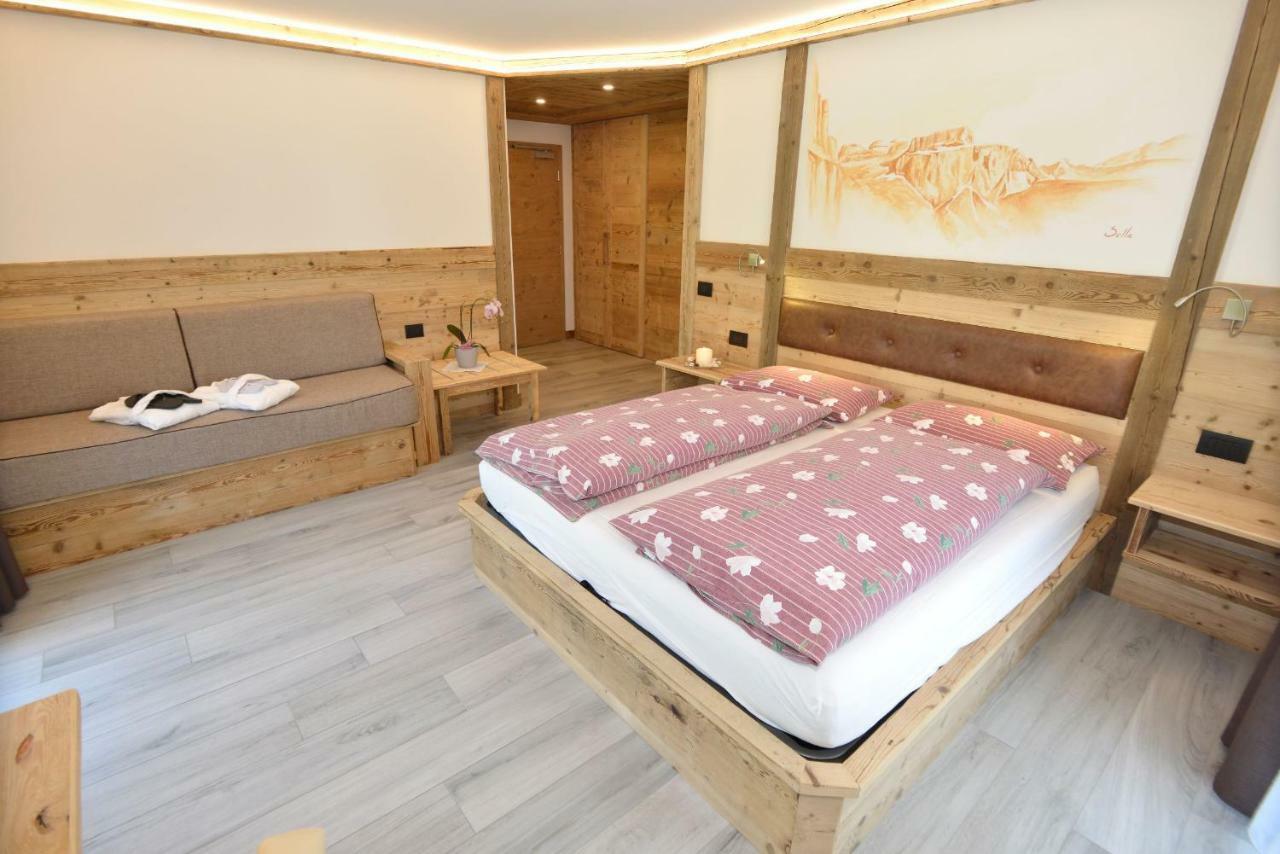 Wellness Hotel Dolomia Soraga Ngoại thất bức ảnh